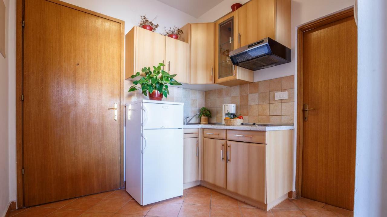 Apartment Josephine 2 Malinska Exteriér fotografie
