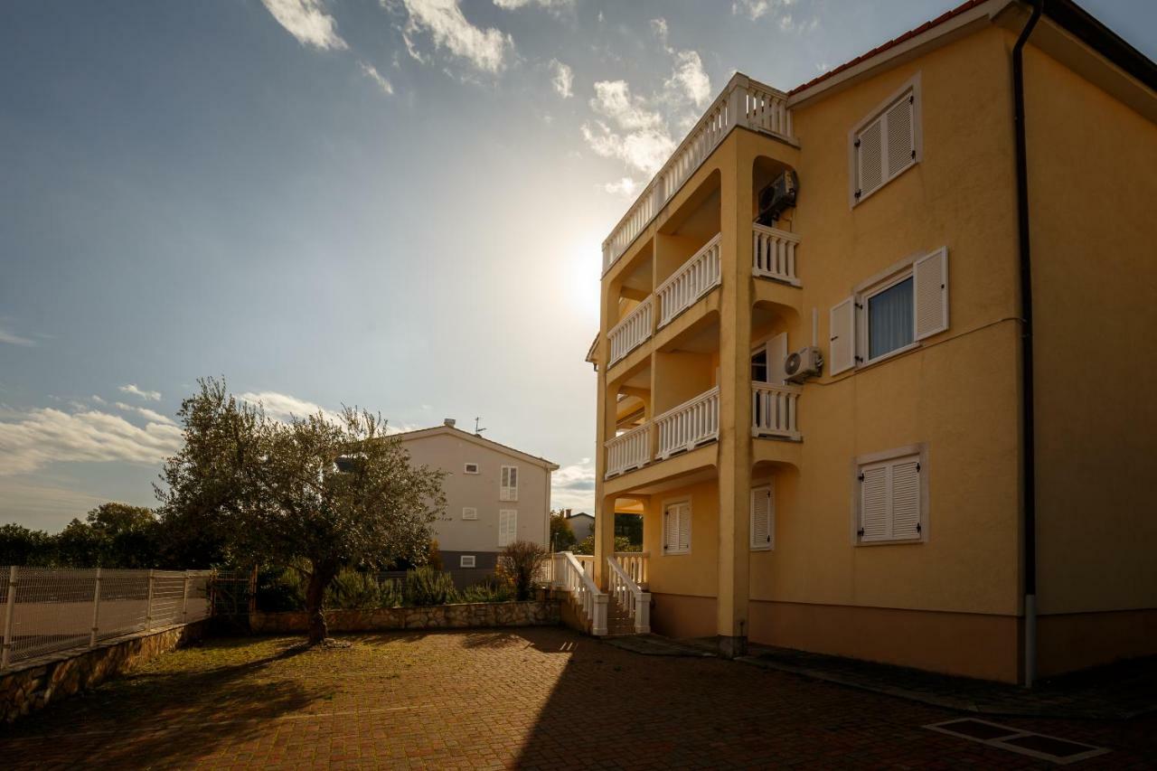 Apartment Josephine 2 Malinska Exteriér fotografie